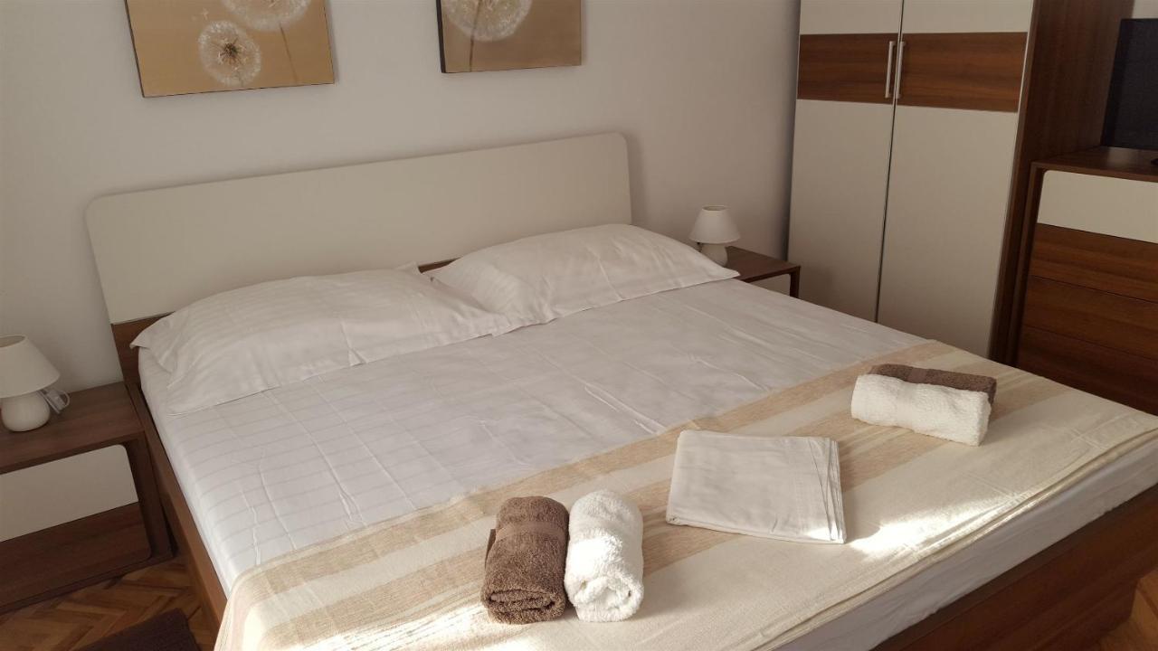 Apartments Ivo Pag Town Zewnętrze zdjęcie